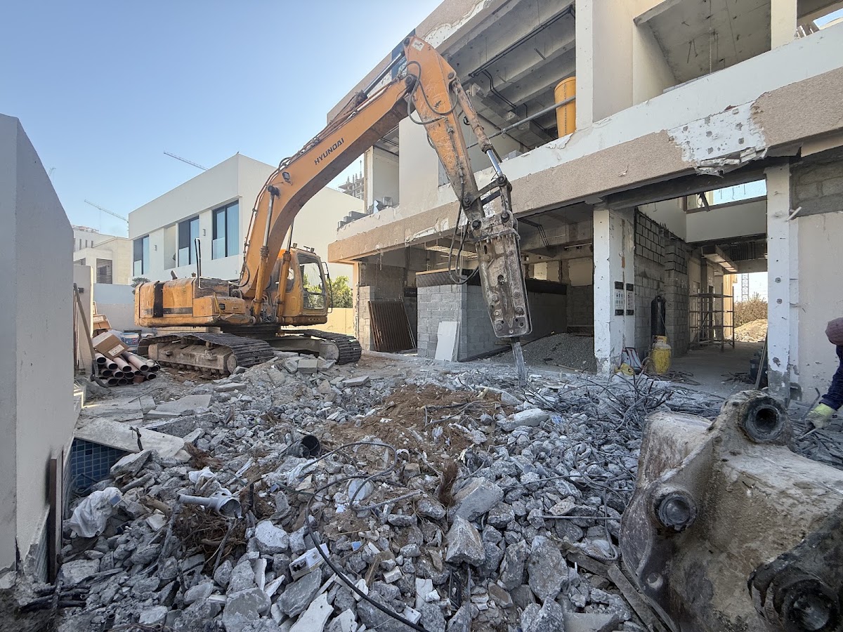 Al zelzal Demolition Works L.L.C | Demolition Contractor Dubai project photo