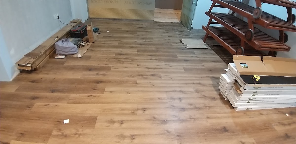 Carpenter in dubai project photo