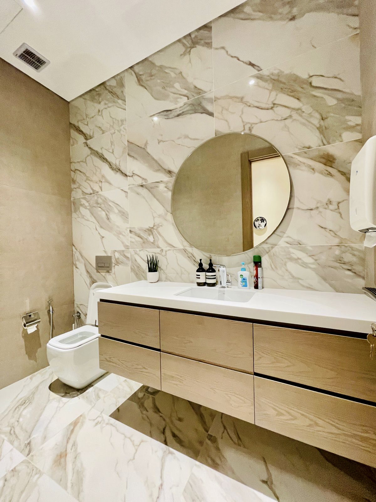 PURE DECOR ENTERPRISES LLC project photo