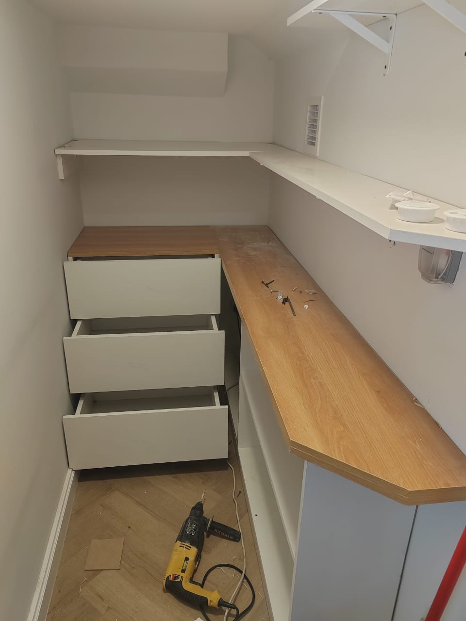 Carpenter Supplier Dubai project photo