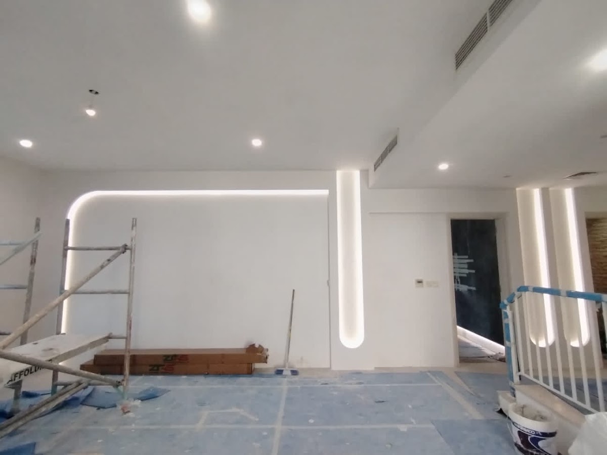 Experts villa panting service in ae project photo