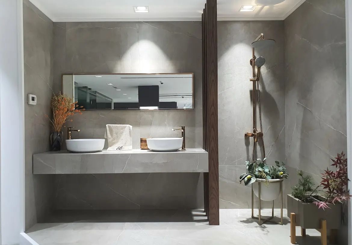 Experts villa panting service in ae project photo