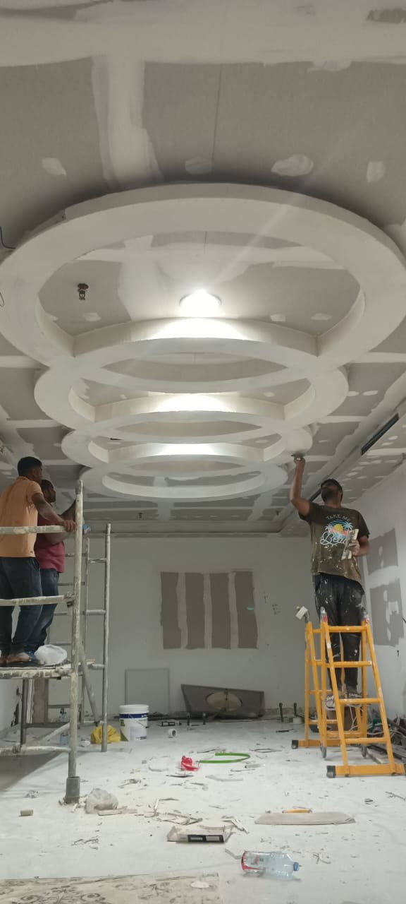 Experts villa panting service in ae project photo