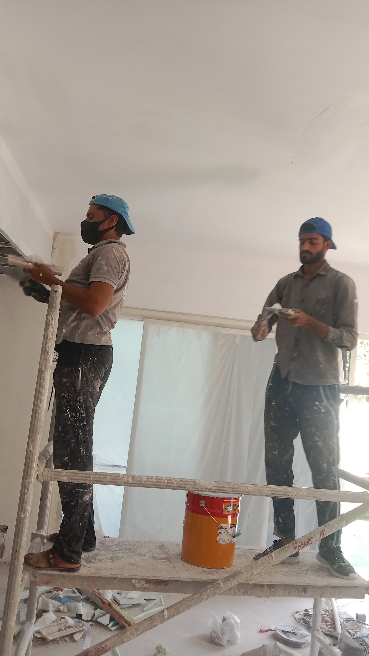 Experts villa panting service in ae project photo